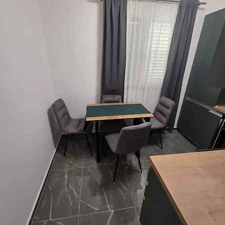Tomi Apartamento
